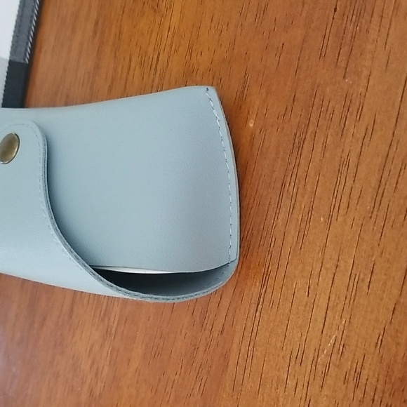 Feisedi Blue Eyeglass Case Faux Leather Protective Case for Eyewear - Picture 5 of 7